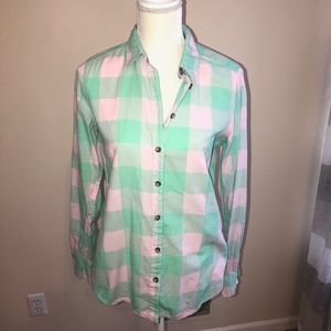 H&M women's button down plaid shirt